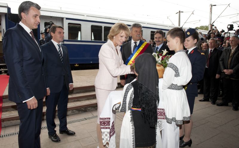 Familia Regala La Sarbatoarea De 90 De Ani De La Incoronarea De La Alba Iulia C Daniel Angelescu Familia RegalÄƒ A Romaniei Royal Family Of Romania