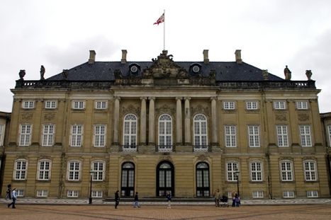 amalineborg-palace-copenhagen.jpg